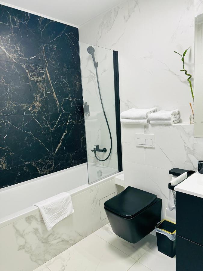 קלוז'-נאפוקה Bel Dom - The Central, Spacious 2 Rooms Luxury Apartment מראה חיצוני תמונה