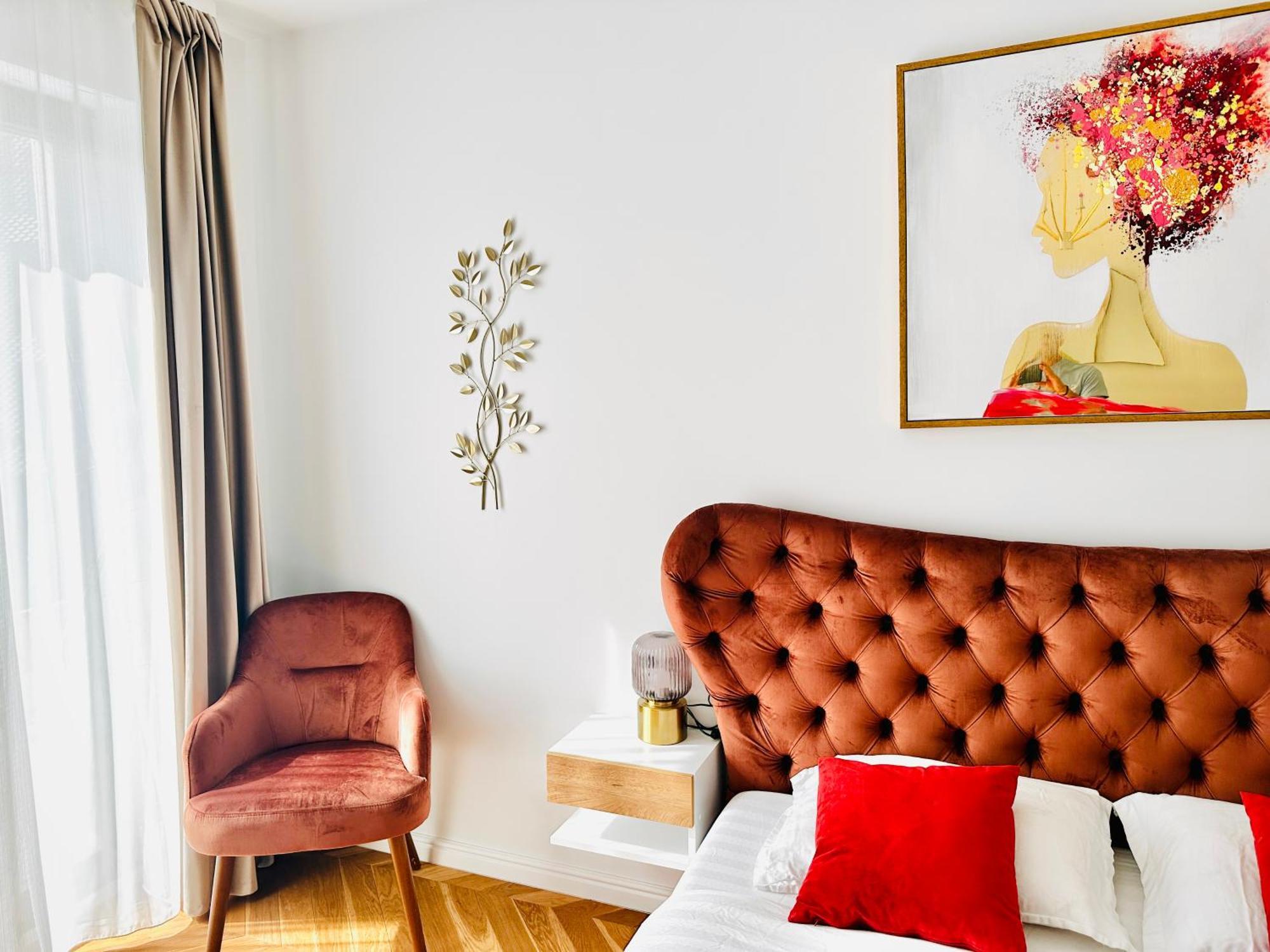 קלוז'-נאפוקה Bel Dom - The Central, Spacious 2 Rooms Luxury Apartment מראה חיצוני תמונה